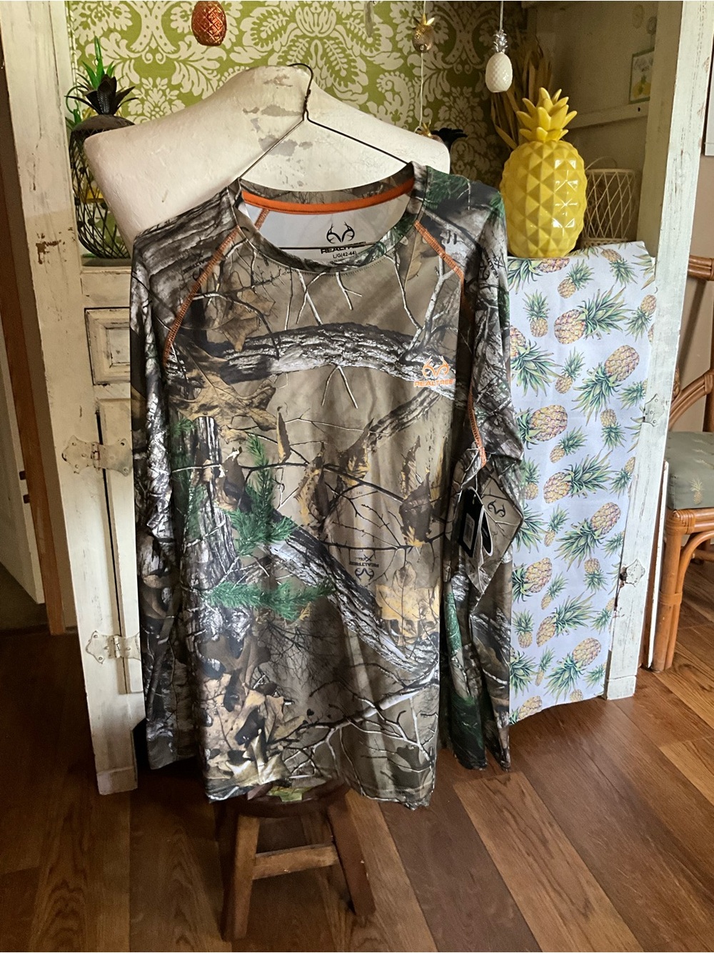 NWT men’s large LS Realtree tshirt